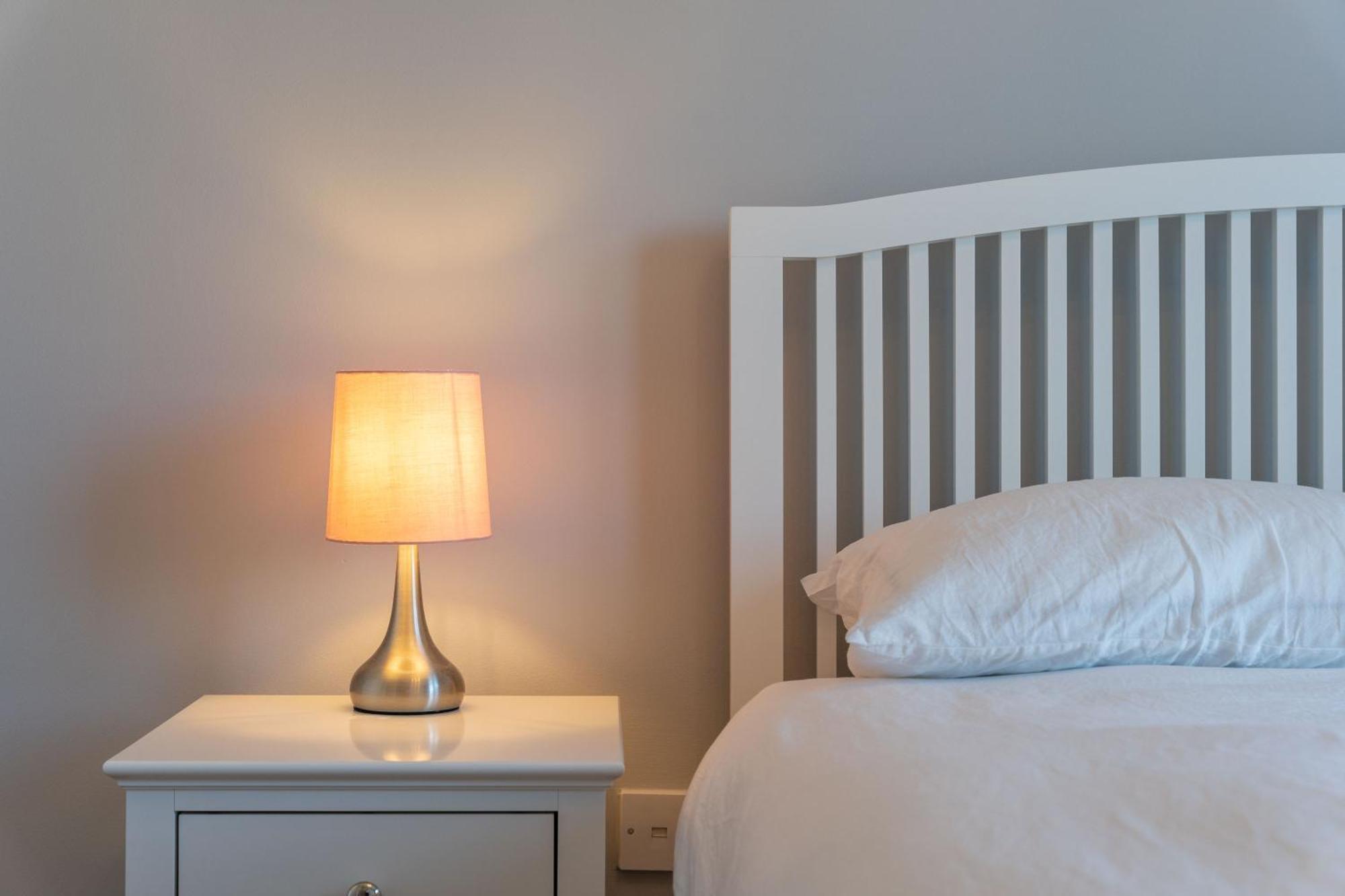 Stylish 2-bed Flat With Balcony, 10mins To Nec & Airport Free Parking Apartment