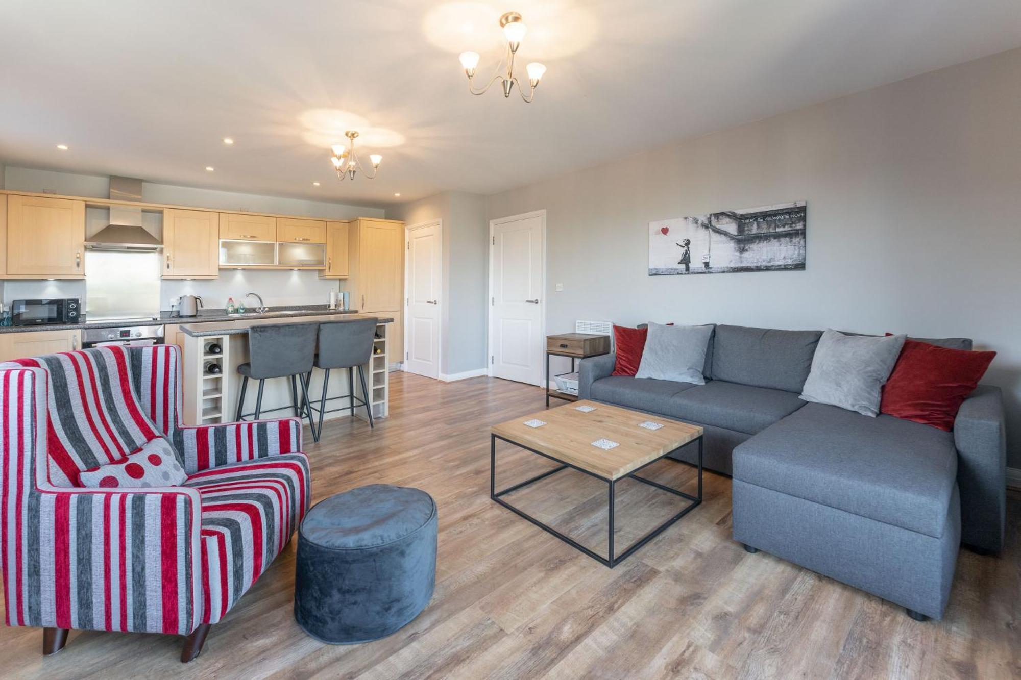 Apartment Stylish 2-bed Flat With Balcony, 10mins To Nec & Airport Free Parking Solihull