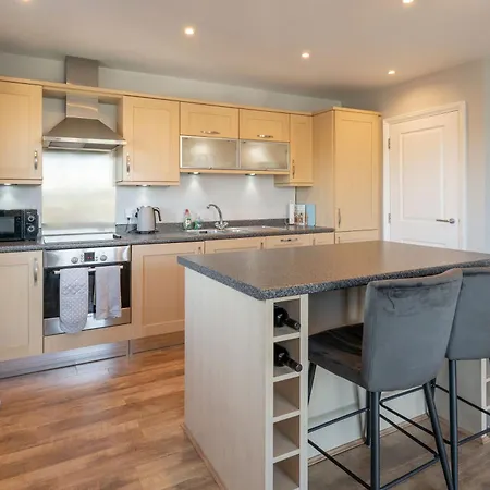 Apartamento Stylish 2-Bed Flat With Balcony, 10Mins To Nec & Airport Free Parking Solihull Exterior foto